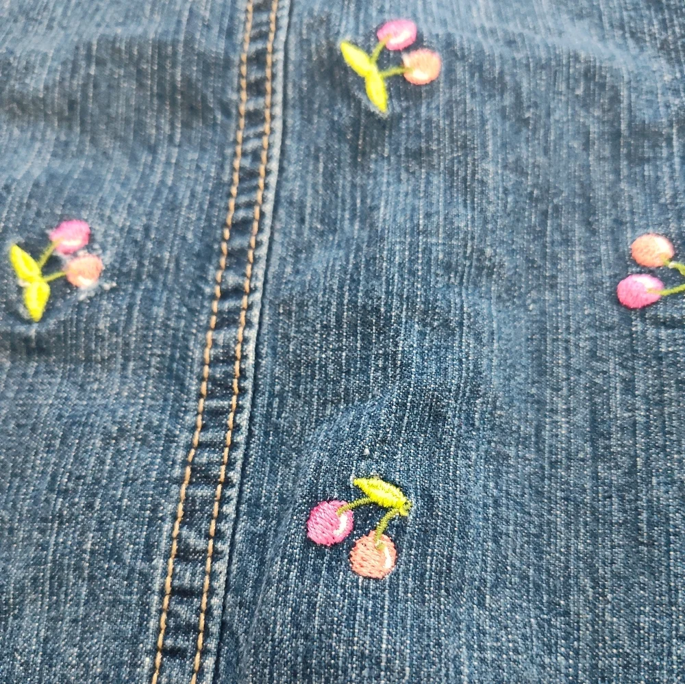 Baby / Toddler Girls Vintage Denim Dress With Embroidered Cherries 🍒 - Picture 7 of 11